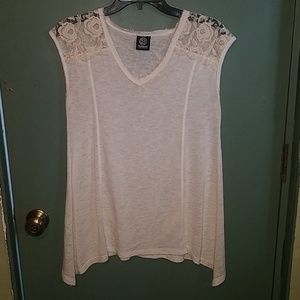 Bobeau beautiful blouse
